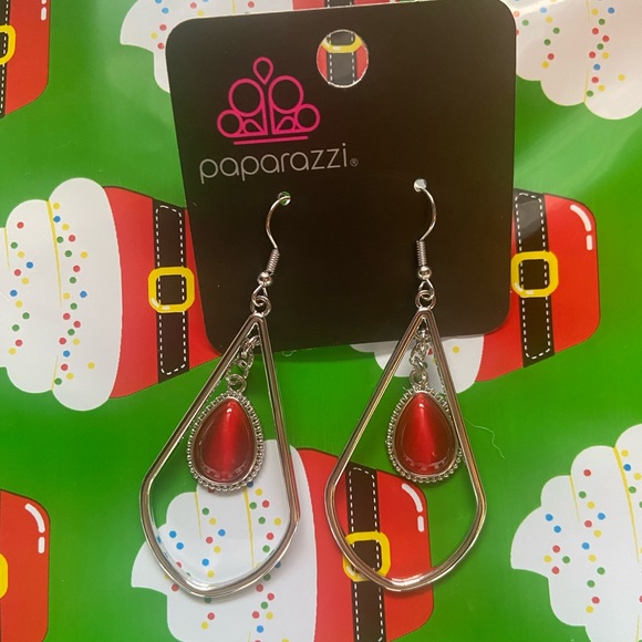 💎 2/$8 Ethereal Elegance Red Earrings